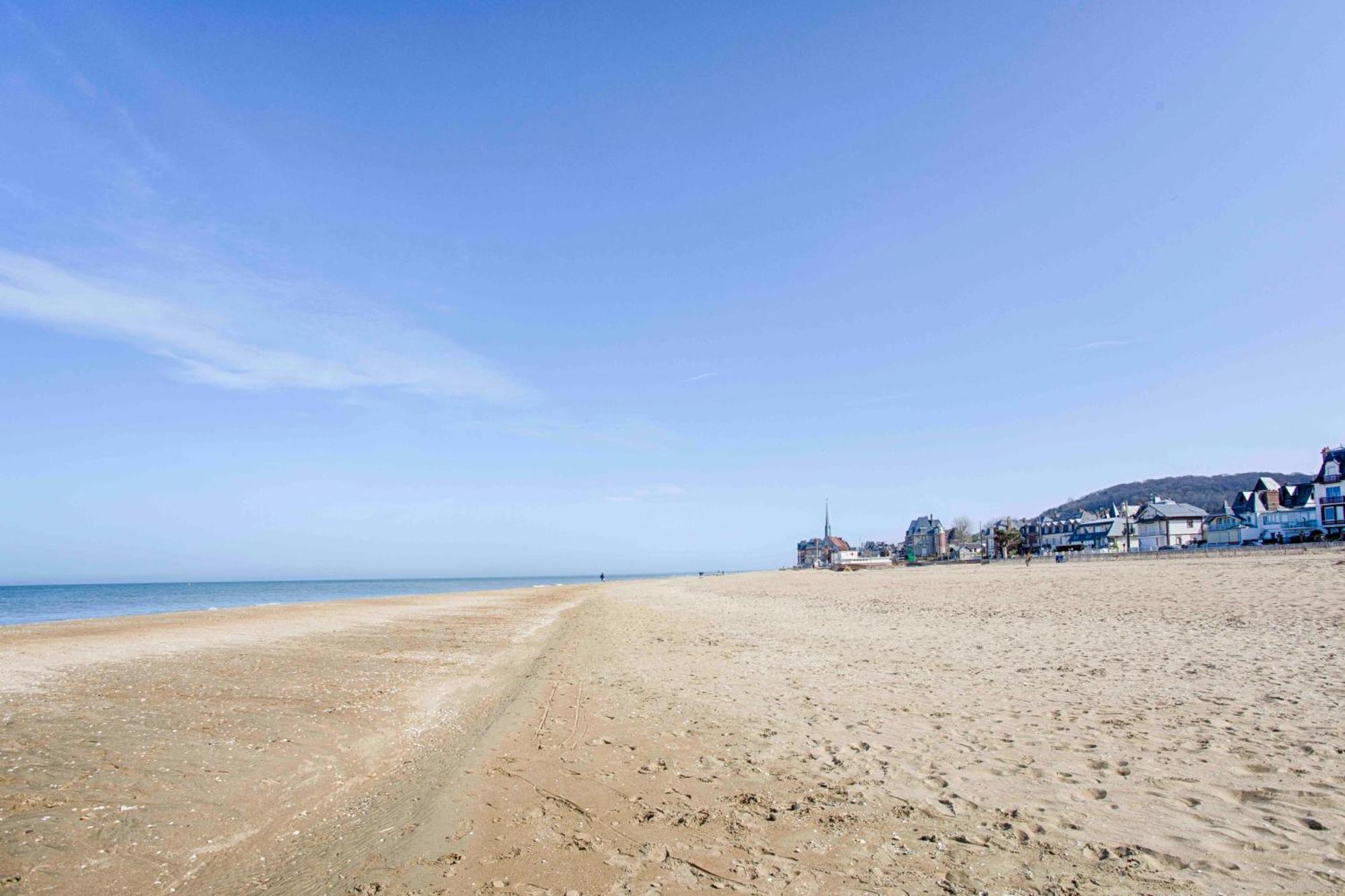 Welc'Home In Houlgate - Vue Et Acces Direct Sur Mer Exteriör bild